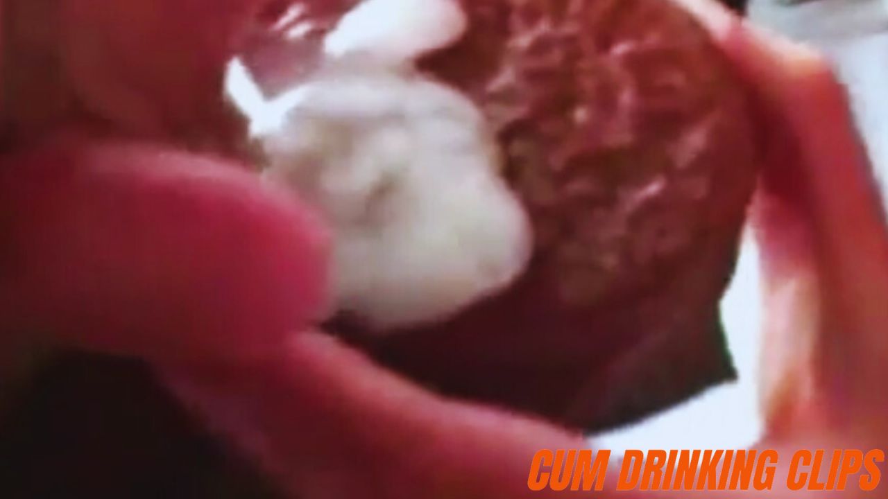 Amateur video man cumming on cookie, cookie with sperm, fetish with cookie, ejaculating on cookie, jizz sperma sperm semen semen