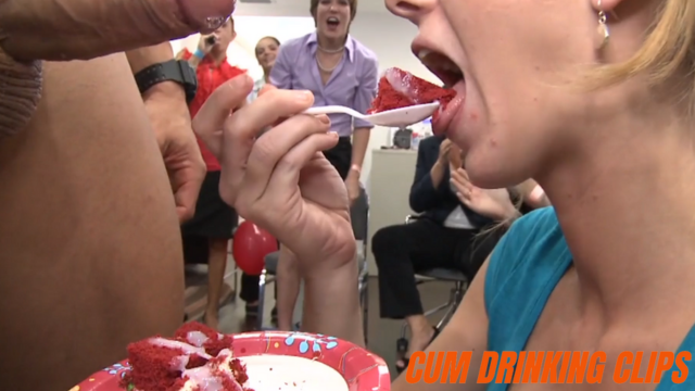 Housewife eating pie with sperm – Cum Swallow 00101
