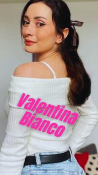 Valentina Bianco PERFORMER AKA Valentina Blanco BIRTHDAY December 6, 1982 ASTROLOGY Sagittarius BIRTHPLACE Naples, Italy ETHNICITY Caucasian NATIONALITY Italian HAIR COLOR Brown HEIGHT5 feet, 2 inches (158 cm) WEIGHT 110 lbs (50 kg) MEASUREMENTS 30A-24-34 TATTOOS Right side of lower abdomen; Inside right wrist PIERCINGS None